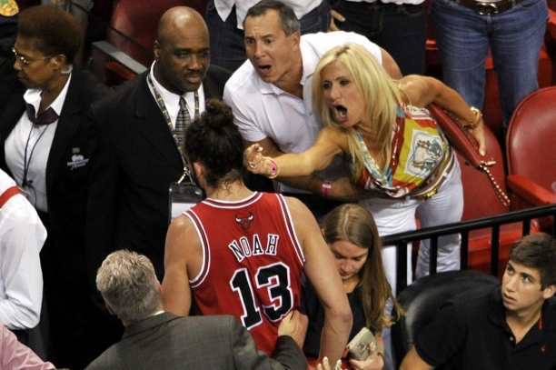 angry-heat-fan-flips-noah-the-bird