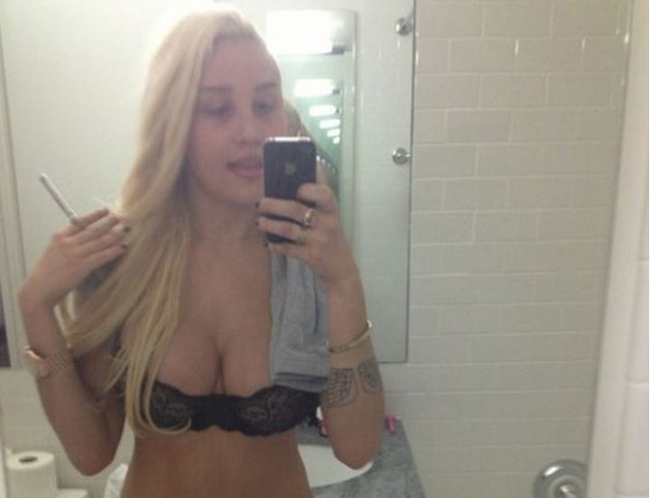 Amanda Bynes sent out this self-portrait on her Twitter account.